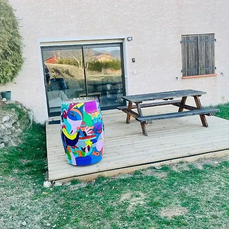 La Jassette 7 Apartman *